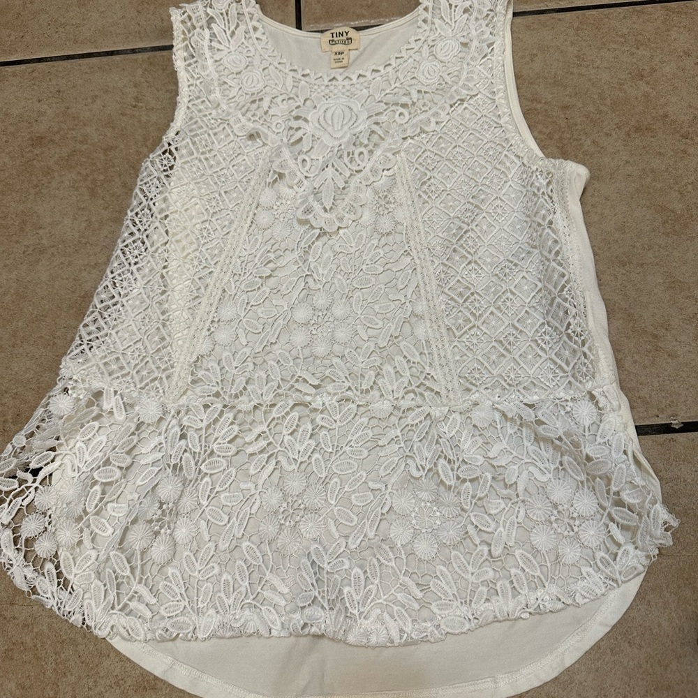 Lace Overlay Sleeveless Tank Top - White